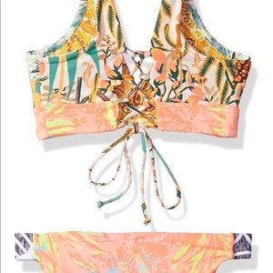 Maaji Reversible Bikini! Super cute